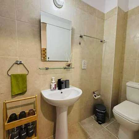 Pafilia Gardens Studio - Pool Access - Near Old Town - Free Parking *