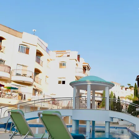 شقة Pafilia Gardens Studio - Pool Access - Near Old Town - Free Parking *