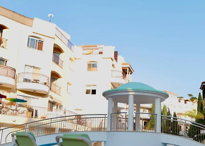 アパート Pafilia Gardens - Pool Access - Near Old Town - Free Parking *