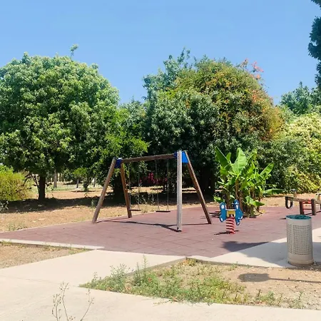 Pafilia Gardens Studio - Pool Access - Near Old Town - Free Parking *