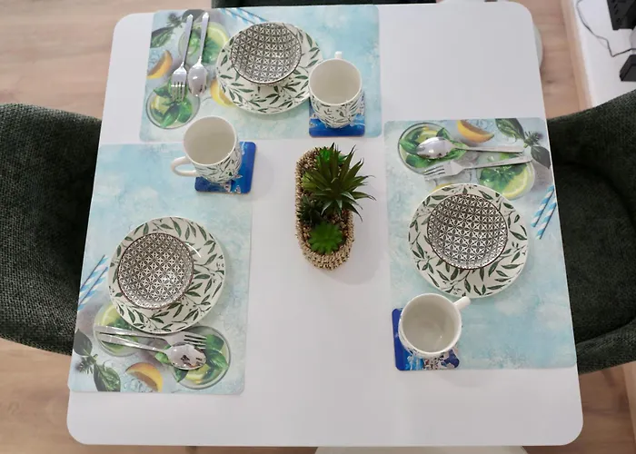 Pafilia Gardens - Pool Access - Near Old Town - Free Parking * Pafos