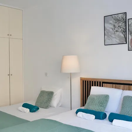 Pafilia Gardens - Pool Access - Near Old Town - Free Parking Apartmán *